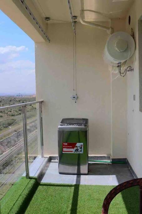 Machakos Lovely 3 Bedroom With A View Of The Park מראה חיצוני תמונה