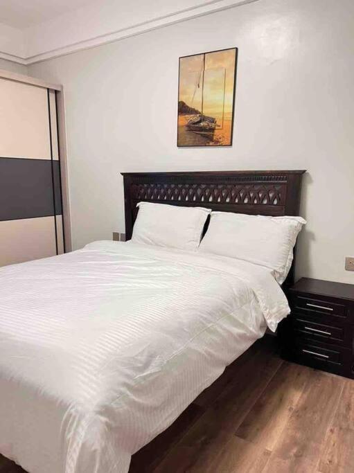 Machakos Lovely 3 Bedroom With A View Of The Park מראה חיצוני תמונה